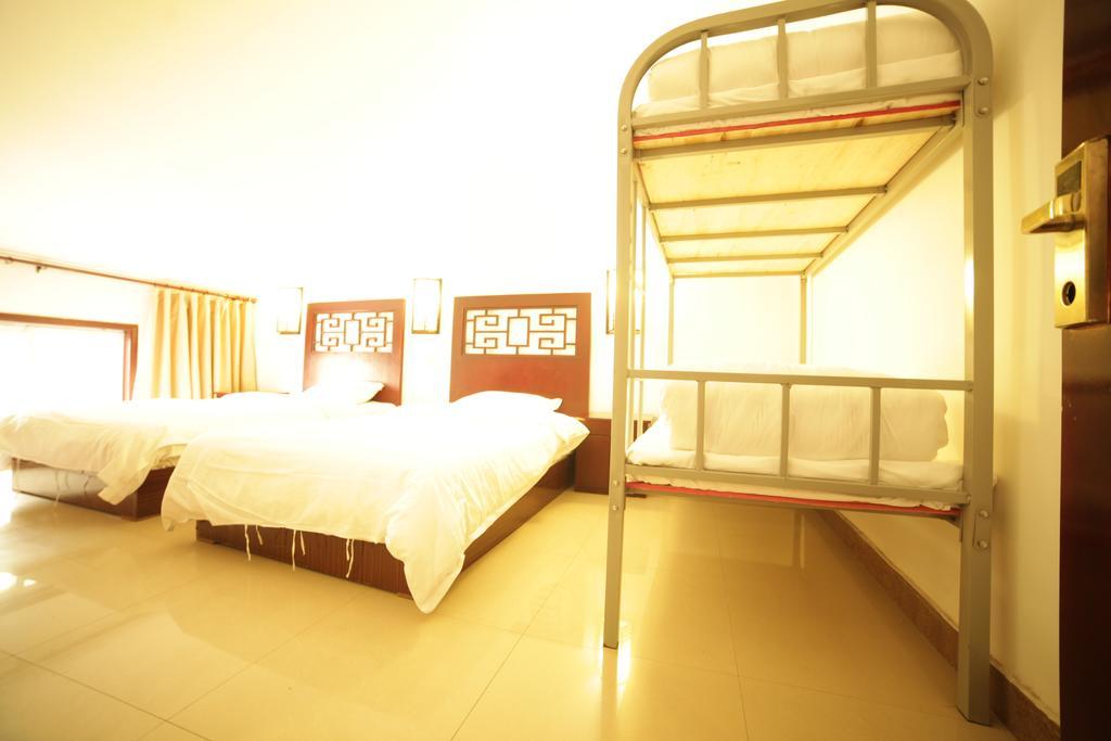 Kungfu Hostel （Songshan Shaolin Temple) Songyang Δωμάτιο φωτογραφία
