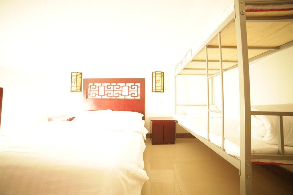 Kungfu Hostel （Songshan Shaolin Temple) Songyang Δωμάτιο φωτογραφία